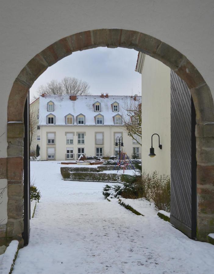 Amf Ferienwohnungen Historischer Soutyhof Saarlouis Exterior foto